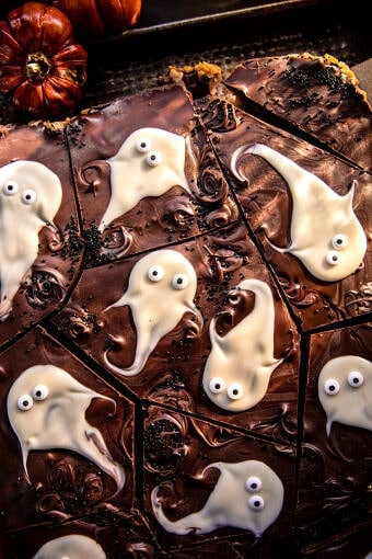 BOO! Chocolate Peanut Butter Bars | halfvakedharvest.com