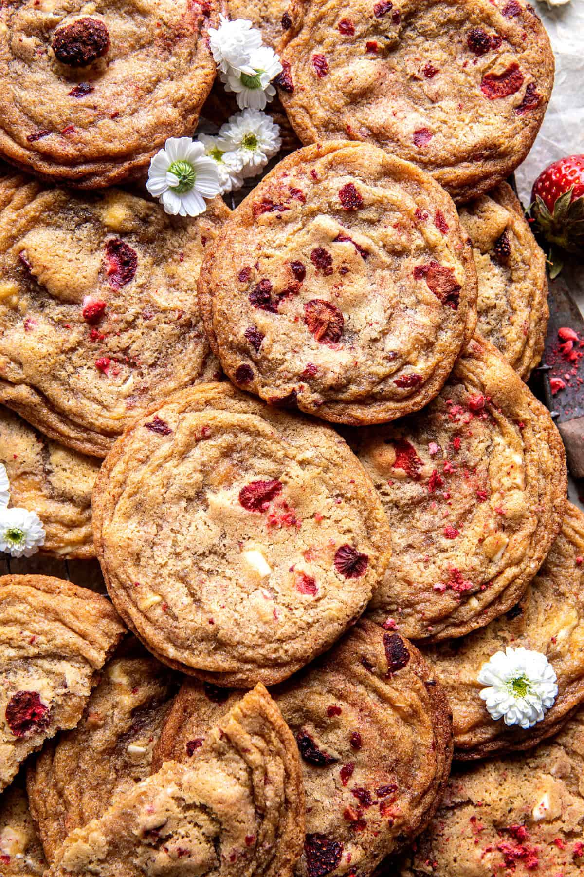 Strawberries and Cream Cookies | halfbakedharvest.com